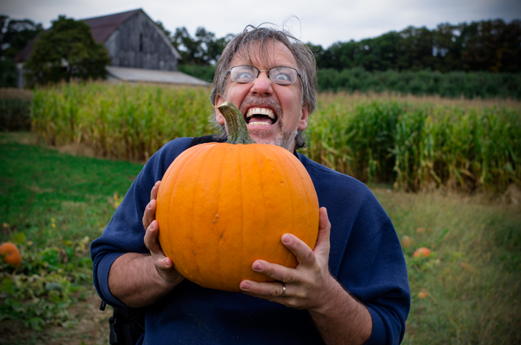 pobc-demon-dave-with-pumpkin